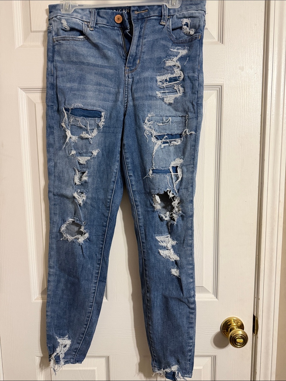 American Eagle Outfitters Distressed Light Blue Jeggings